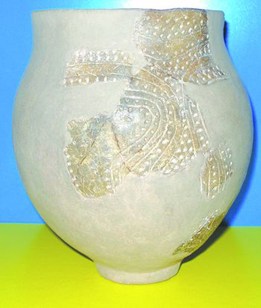 Image - Reconstructed vase of the Boh-Dnister culture.