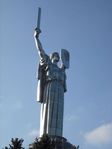 Image -- Vasyl Borodai: Motherland monument in Kyiv.