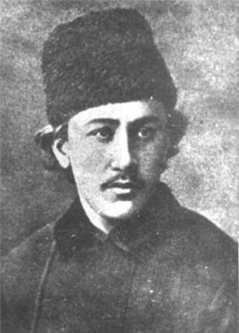 Image -- Borys Hrinchenko (1893 photo).