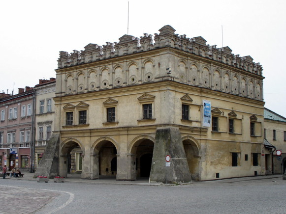 Image -- Jaroslaw: the Orsetti family building.