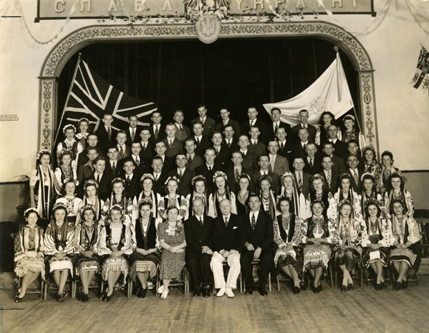 Image -- Oleksander Koshyts' choral music and choir directing courses, Winnipeg 1941.