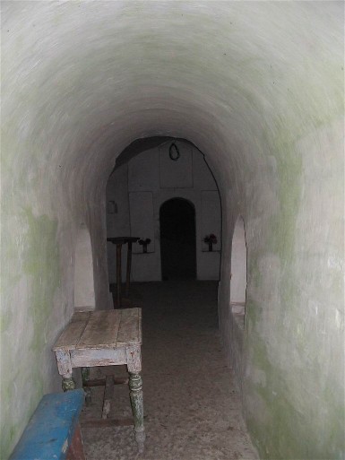 Image -- Liubech: Saint Anthony's Cave (interior).