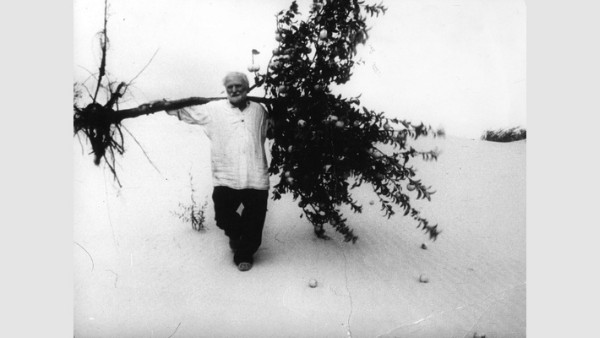 Image -- Dmytro Miliutenko in Yurii Illienko's Well for the Thirsty (1966).