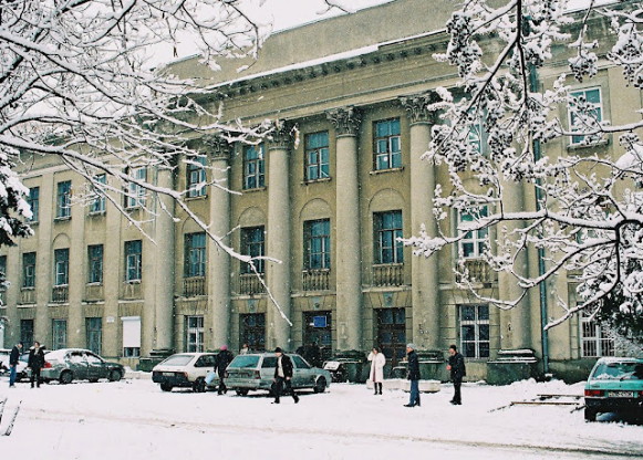 Image -- Odesa University (physics department).
