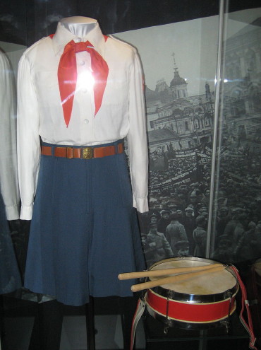 Image - Soviet Pioneer uniform