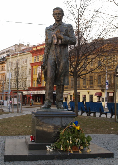 Image - Prague: Taras Shevchenko monument.