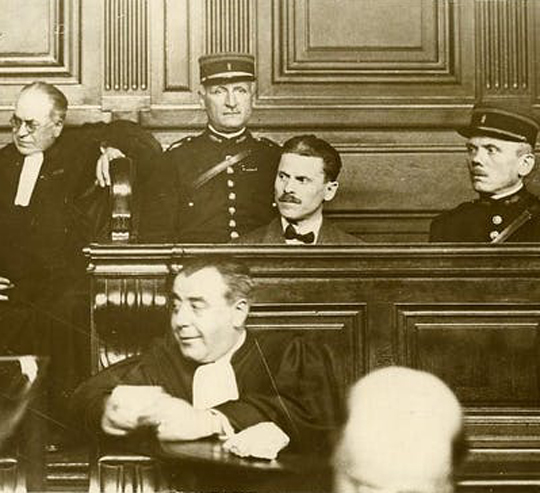 Image -- Sholom Schwartzbard at his trial (1927).