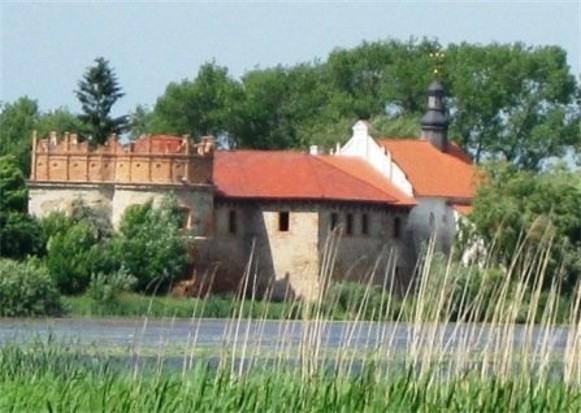 Image -- The Starokostiantyniv castle (1571).