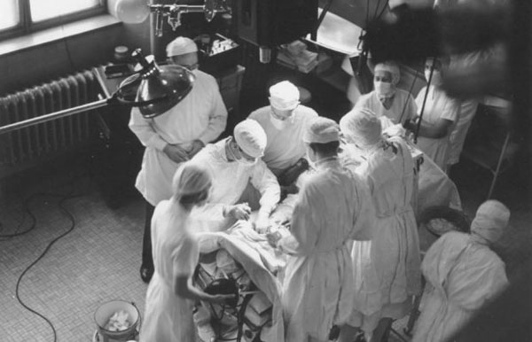 Image -- A surgical operation (Kherson 1933).