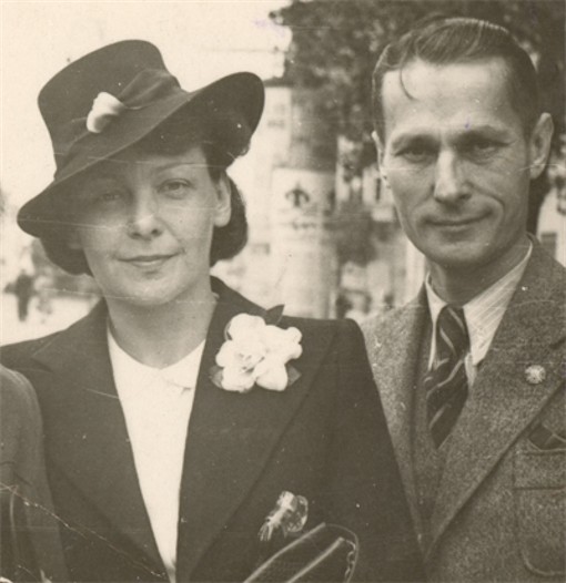 Image - Olena and Mykhailo Teliha (Cracow, 1939).