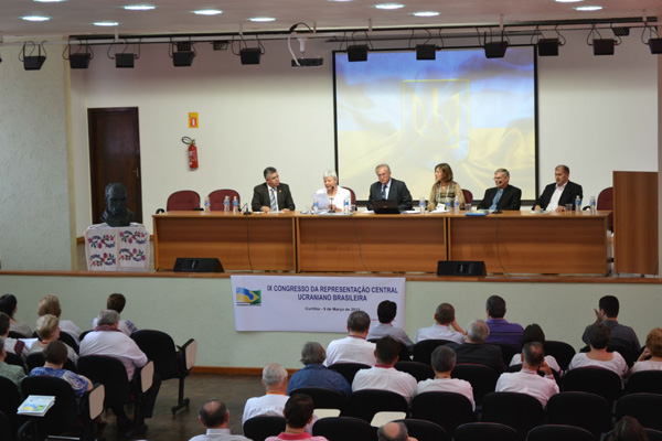 Image -- A congress of the Ukrainian Brazilian Central Representation.