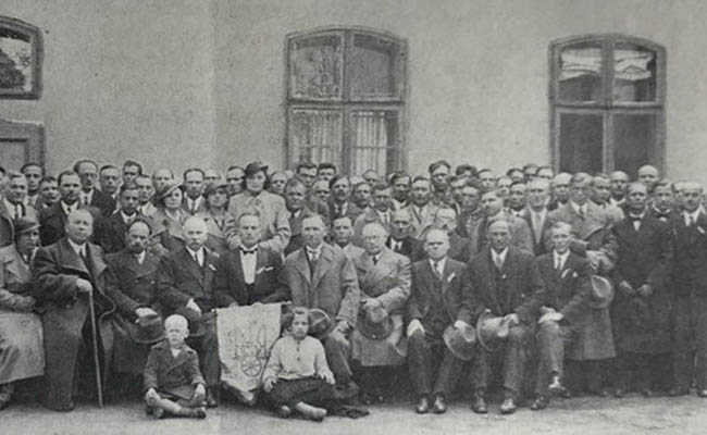 Image - Members of the Union of Ukrainian Merchants and Entrepreneurs (Stanyslaviv 1936).