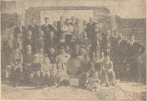 Image -- Uruguay: Prosvita members in Montevideo (1941).