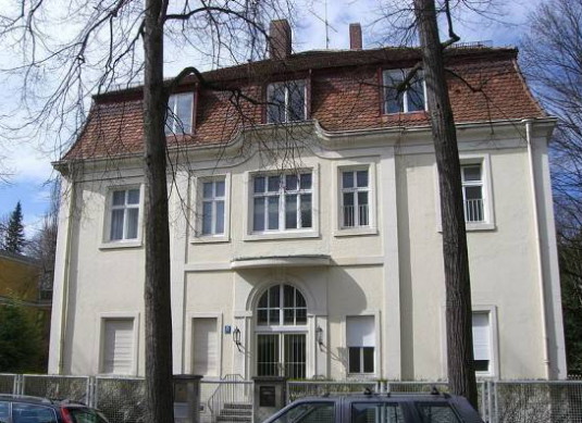 Image -- Ukrainian Free University former building in Munich.