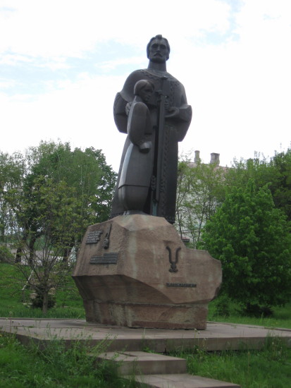 Image - A monument of Prince Vasylko Rostyslavych in Terebovlia.