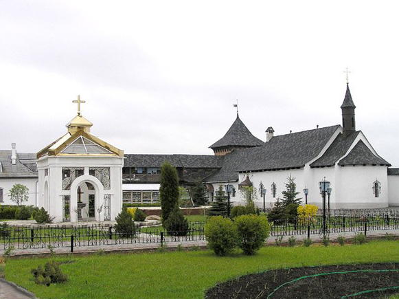 Image - Zymne Monastery near Lutsk (courtyard).