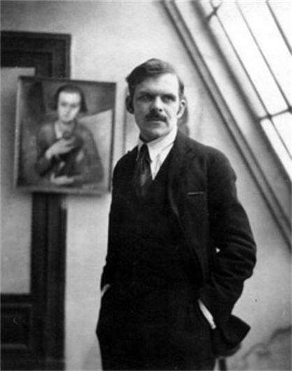 Image - Alexander Archipenko in his Paris studio (1913).