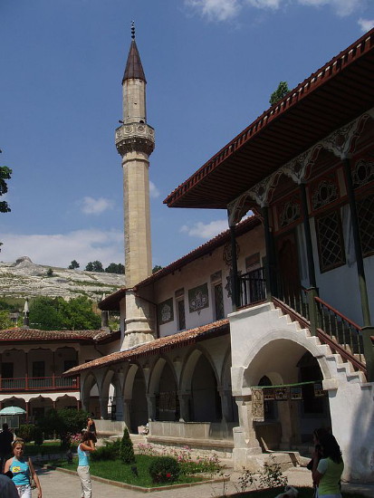 Image - Bakhchesarai: Historical and Archeological Museum (formerly Khan's palace).