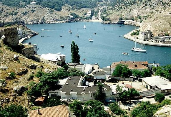 Image - A view of Balaklava and Balaklava Bay.