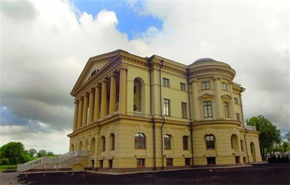 Image -- The reconstructed palace of Hetman Kyrylo Rozumovsky in Baturyn.