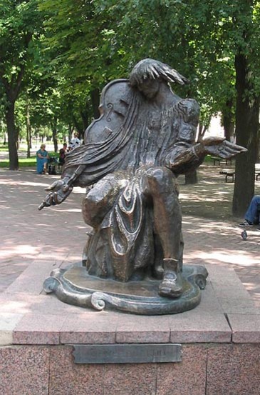 Image -- The monument of Maksym Berezovsky in Hlukhiv.