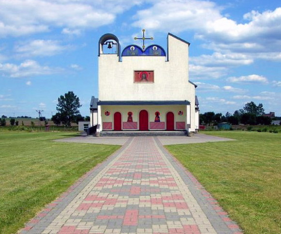 Image - Bialy Bor: Church of the Nativity of the Theotokos designed by Jerzy Nowosielski.