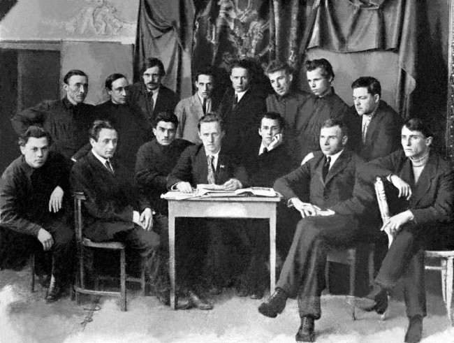 Image -- Hart members (1924). Sittinf (l-r): A. Liubchenko, V. Polishchuk, M. Khvylovy, V. Blakytny, P. Tychyna, H. Kotsiuba, V. Sosiura. Standing (l-r): I. Dniprovsky, V. Koriak, M. Yohansen, P. Panch, O. Dovzhenko, I. Senchenko, O. Kopylenko, O. Slisarenko.