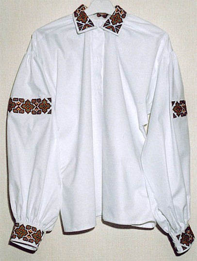 Image - An embroidered shirt from the Boiko region.