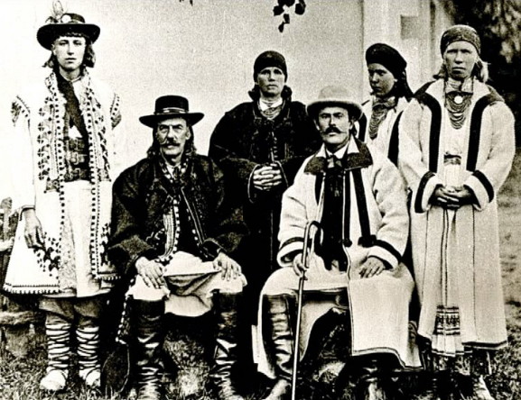 Image - Boikos in traditional dress (early 20th century).