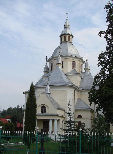 Image -- The Dormition Church in Boryslav, Lviv oblast, designed by Serhii Tymoshenko.