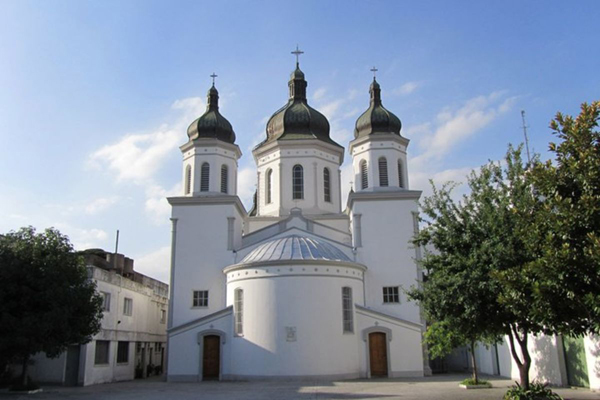 Image -- Ukrainian Cathedral of the Holy Protection in Buenos Aires, Argentina.