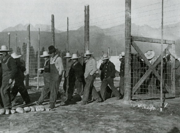 Image - Castle Mountain (Alberta, canada) internment camp (1915).