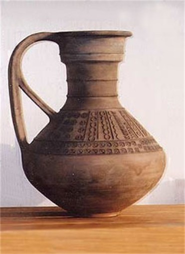 Image - A Cherniakhiv culture jar (4th century, Romashky in Kyiv region).
