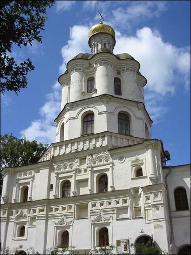 Image -- The building of the Chernihiv College (completed in 1702).