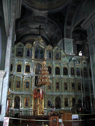 Image -- The iconostasis of the Trinity Cathedral (1679-95) at the Trinity-Saint Elijah's Monastery in Chernihiv.
