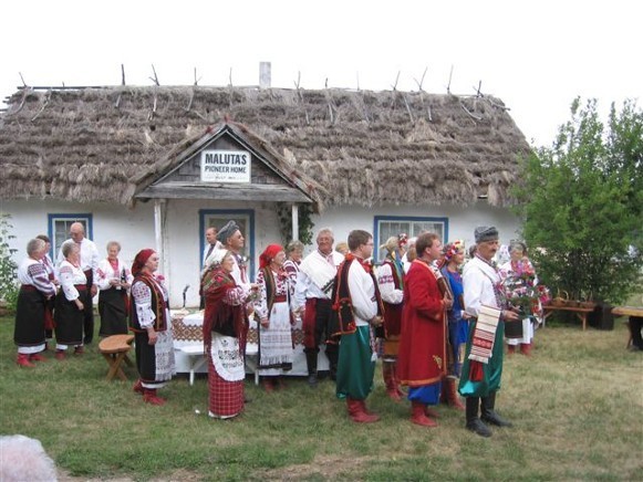 Image -- A traditional wedding staged at Canada's National Ukrainian Festival in Dauphin, Manitoba.