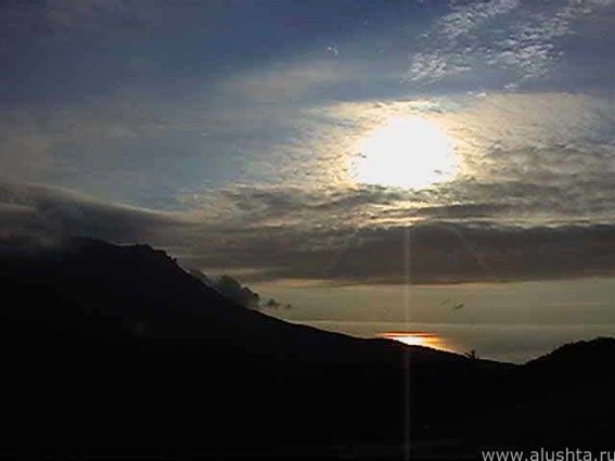 Image - Sunrise over the Demerdzhi Yaila in the Crimean Mountains.