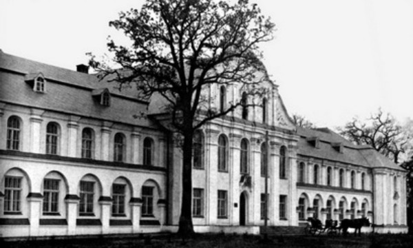 Image -- One of the buildings of the Ukrainian Architectural Academy in Kyiv (designed by Dmytro Diachenko).