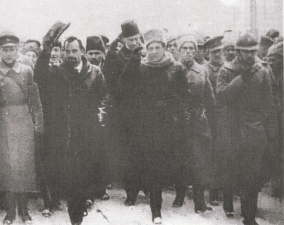 Image - Members of the Directory of the Ukrainian National Republic (including V. Vynnychenko, O. Andriievsky, F. Shvets, and S. Petliura) at a parade (1918). 