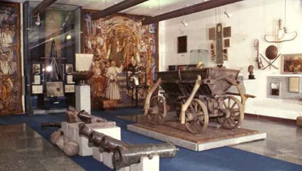 Image - The Dnipropetrovsk National Historical Museum: the Cossack exhibit.