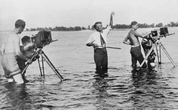 Image - Oleksander Dovzhenko during the filming of Earth.