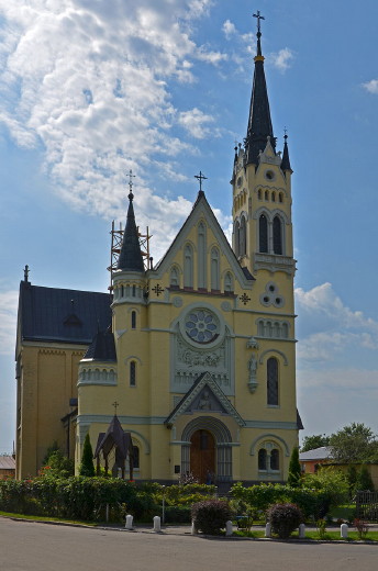 Image - Fastiv: Elevation of the Cross Catholic Church.