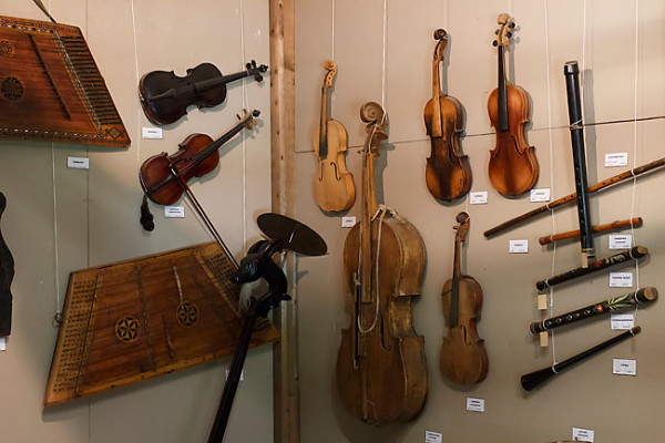 Image -- An exhibition of Ukrainian folk musical instruments.