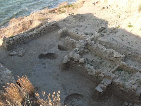 Image -- The excavated ruins of the Bosporan city of Hermonassa and later Kyivan Rus city of Tmutorokan (now Taman village, Krasnodar krai).