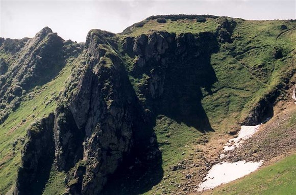 Image - A fragment of the crest of Mount Pip Ivan in the Hutsul Alps (Carpathians).