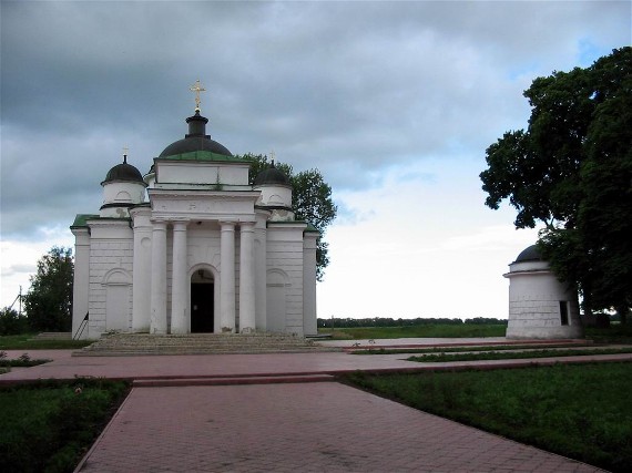 Image -- The Church of St. George Khozevit (19th century) within the Kachanivka palace and park complex.