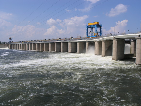 Image -- The Kakhovka Hydroelectic Station.