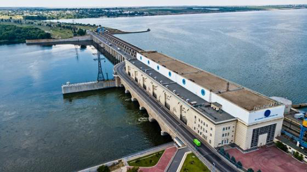 Image -- Kakhovka Hydroelectric Station (aerial view, 2022).