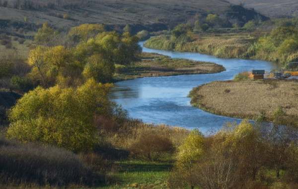 Image - The Kalmiius River, Donetsk oblast.
