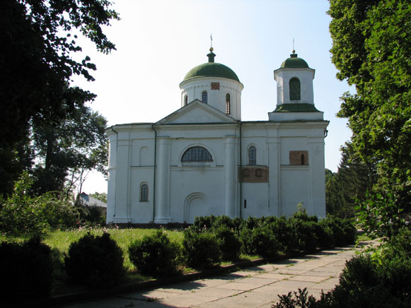 Image -- Kaniv Saint George's (Dormition) Cathedral (1144).